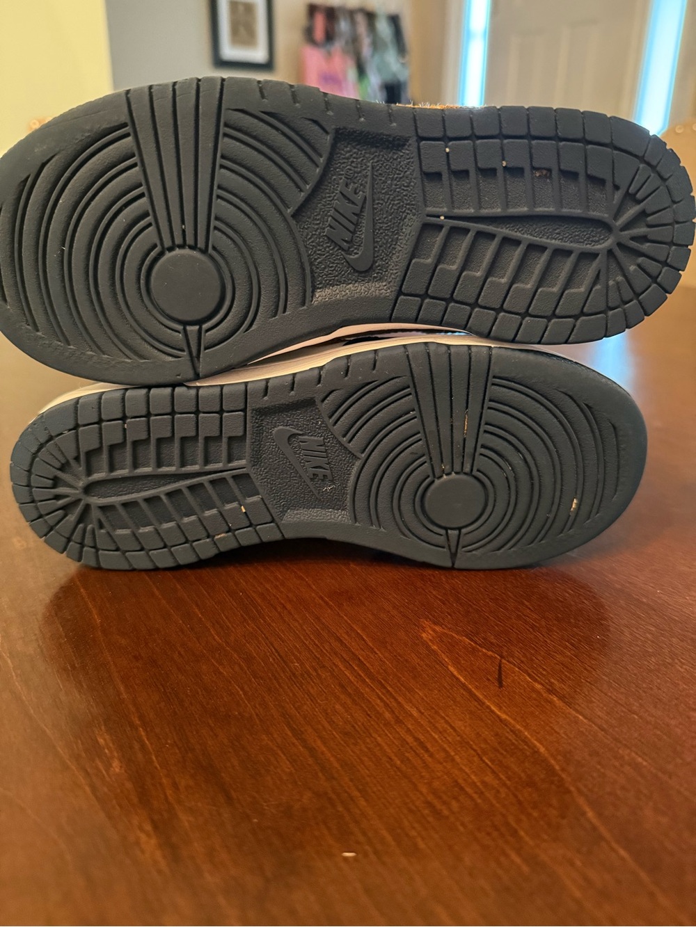 Nike Kids Dunk Low Sneakers in White, Navy & Gold - Picture 6 of 7